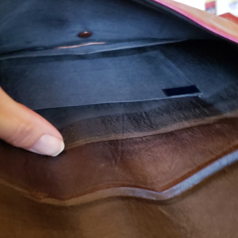 Vintage Leather Envelope Clutch - Picture 7 of 8